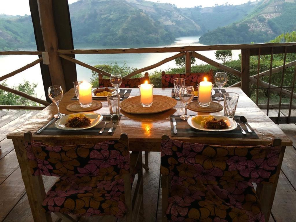 Fort Portal Mwamba Kelele Lodge מראה חיצוני תמונה