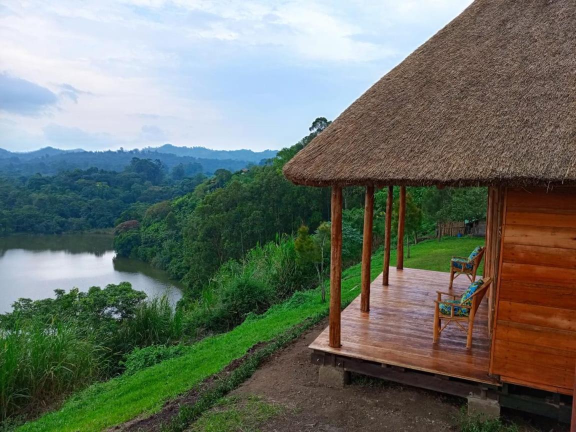 Fort Portal Mwamba Kelele Lodge מראה חיצוני תמונה