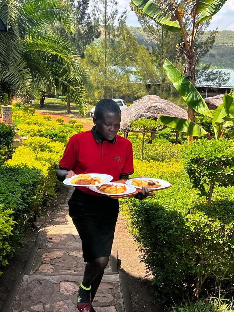 Fort Portal Mwamba Kelele Lodge מראה חיצוני תמונה